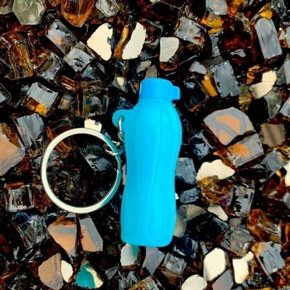 Tupperware Other - Tupperware eco smart water bottle keychain.